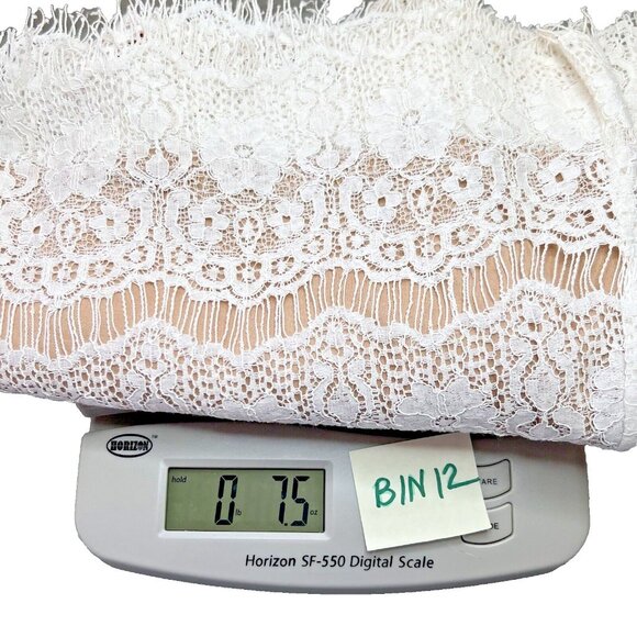 V. Christina - Nude with White Lace Overlay Round Neck Lace Sleeve Tunic M - Picture 9 of 9